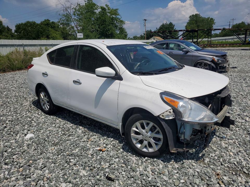 Продаж на аукціоні авто 2018 Nissan Versa, vin: 3N1CN7AP3JL814752, номер лоту: 62747286