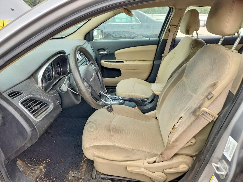 61360396 :رقم المزاد ، 1C3CCBAB0EN122128 vin ، 2014 Chrysler 200 مزاد بيع