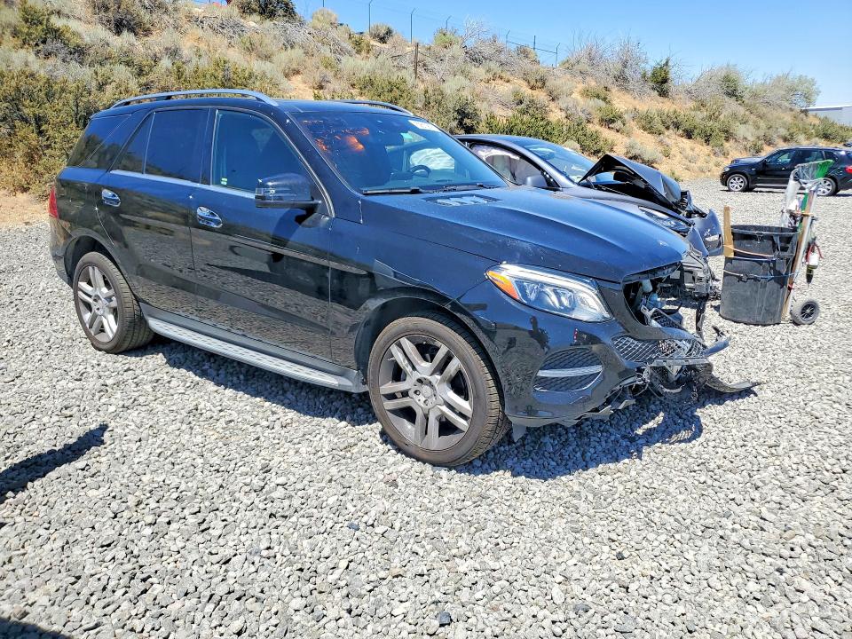 62810816 :رقم المزاد ، 4JGDA5HB4HA853908 vin ، 2017 Mercedes-benz Gle مزاد بيع