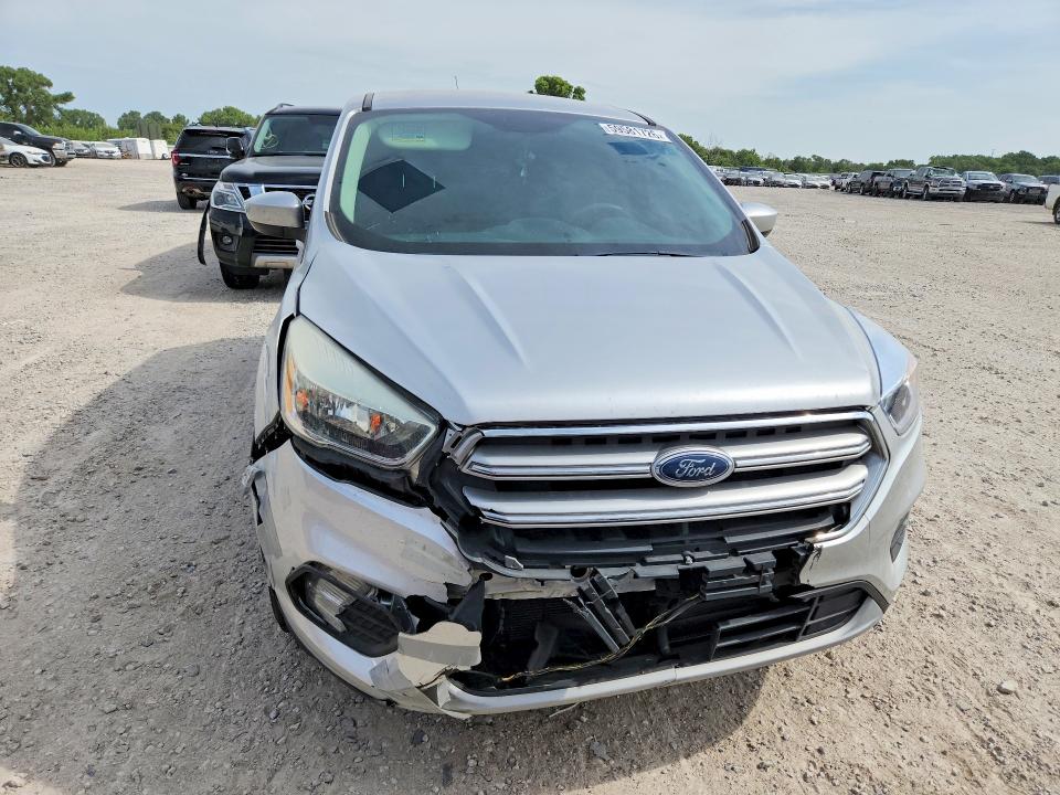 Продаж на аукціоні авто 2017 Ford Escape, vin: 1FMCU0GD9HUB87894, номер лоту: 59581726