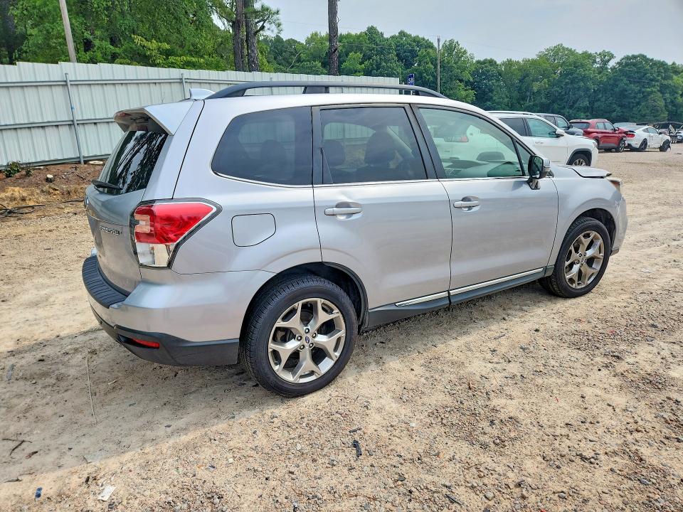 62314826 :رقم المزاد ، JF2SJAWC4HH556470 vin ، 2017 Subaru Forester مزاد بيع