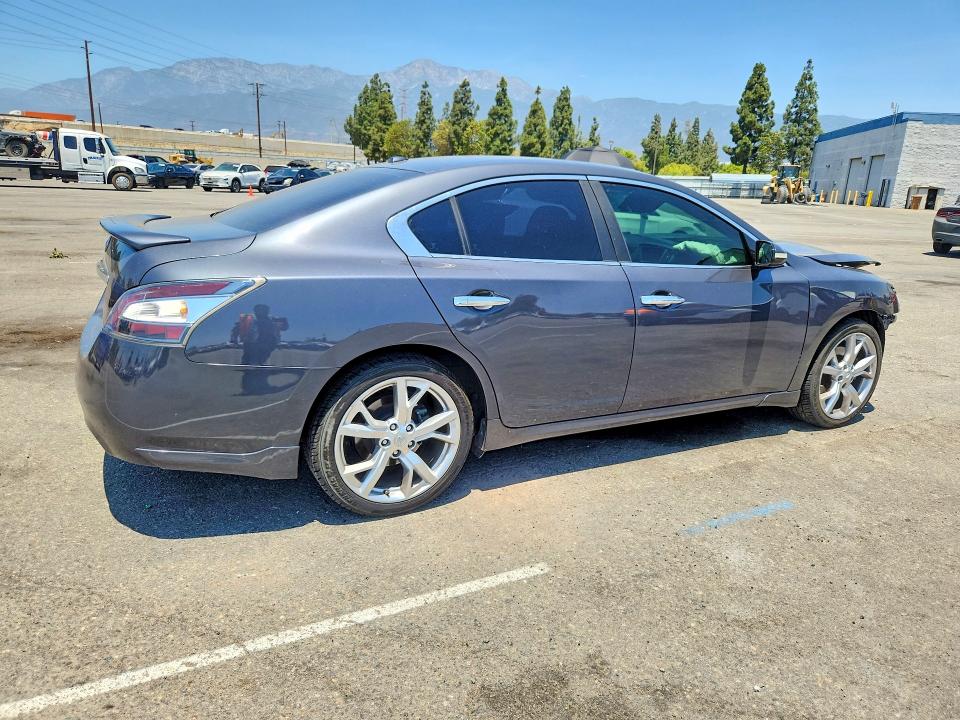 61430146 :رقم المزاد ، 1N4AA5AP8CC802993 vin ، 2012 Nissan Maxima مزاد بيع