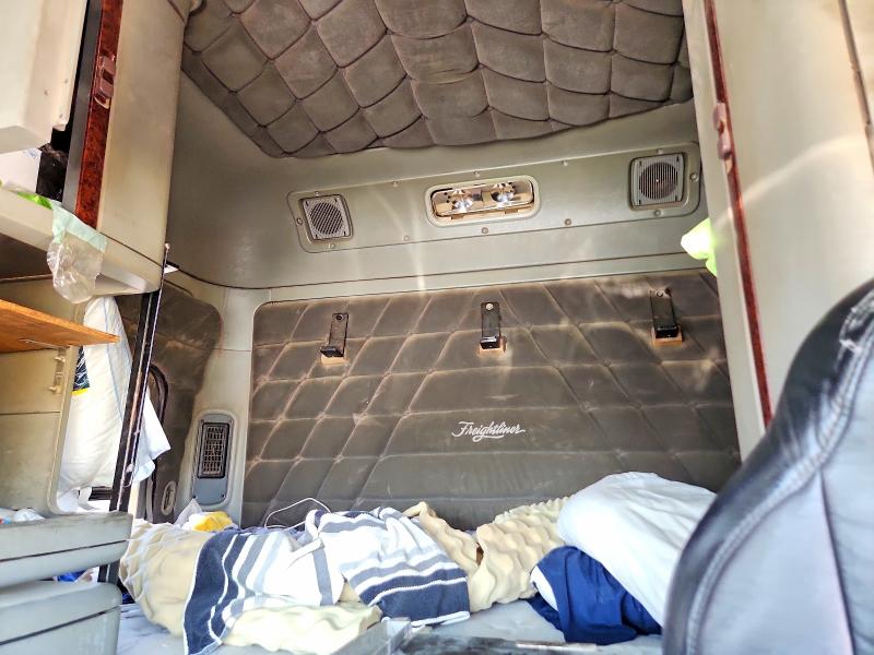 2005 Freightliner Columbia 1 მანქანა იყიდება აუქციონზე, vin: 1FUJA6CK15LU00648, აუქციონის ნომერი: 60630806