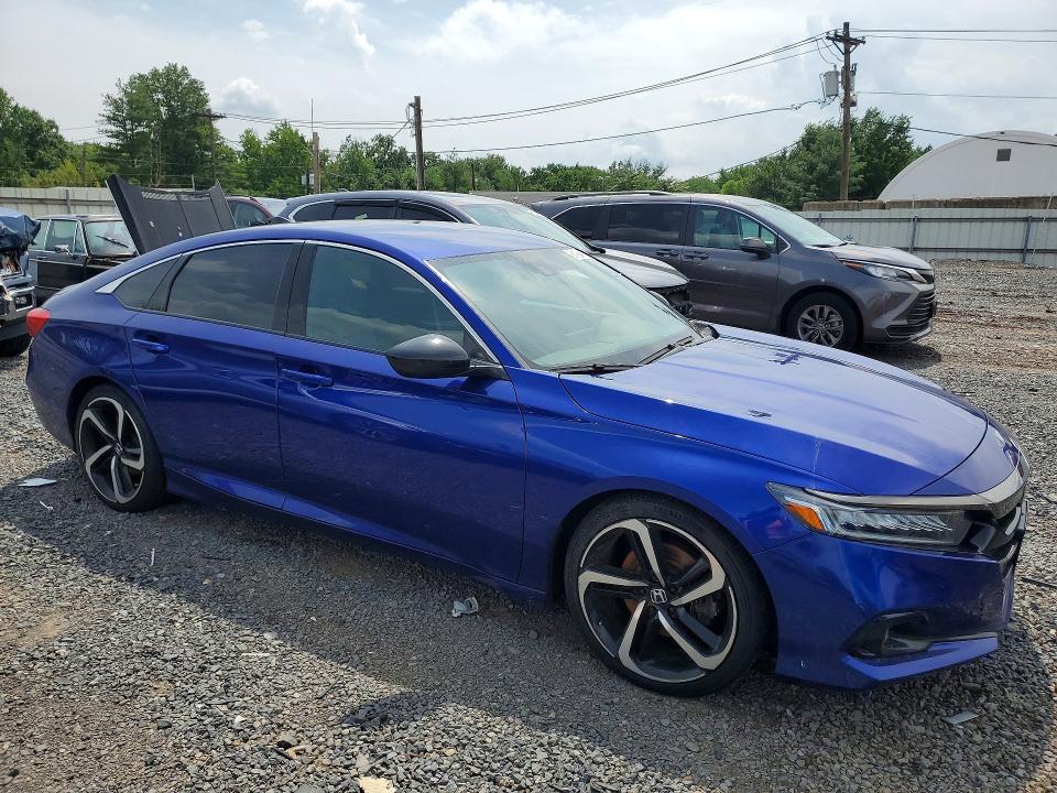 61984756 :رقم المزاد ، 1HGCV1F38NA121786 vin ، 2022 Honda Accord مزاد بيع