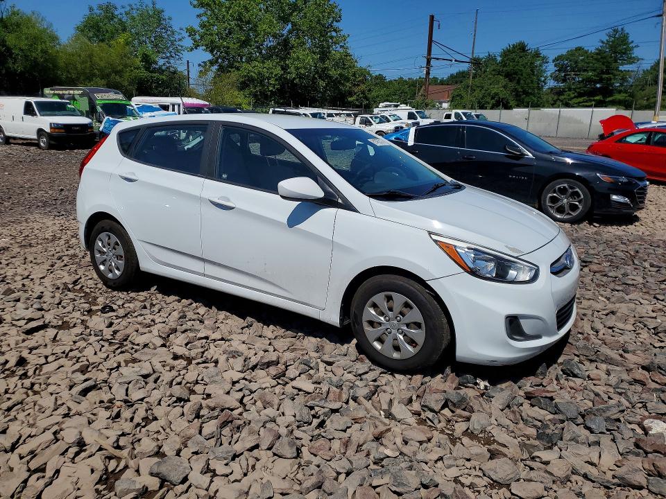 2017 Hyundai Accent მანქანა იყიდება აუქციონზე, vin: KMHCT5AE3HU363209, აუქციონის ნომერი: 61465316