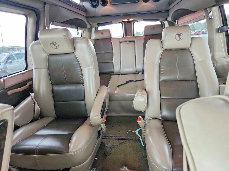 61541406 :رقم المزاد ، 1GCWGAFG8H1271152 vin ، 2017 Chevrolet Express G2500 مزاد بيع