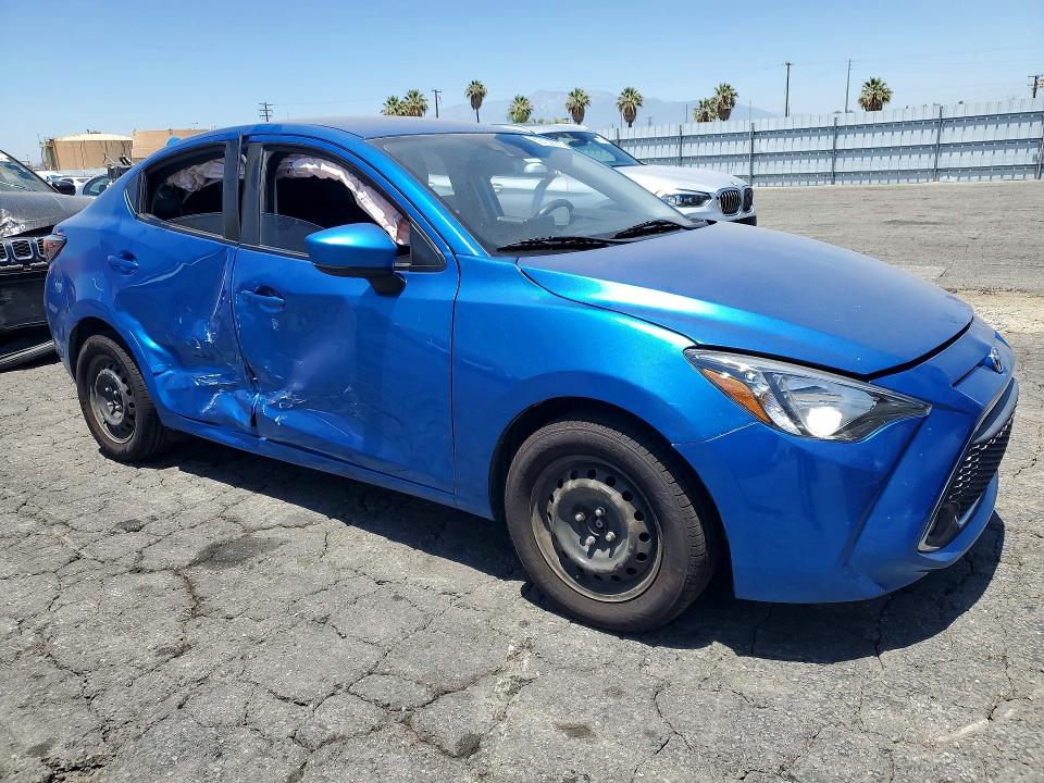 59720806 :رقم المزاد ، 3MYDLBYV7KY527211 vin ، 2019 Toyota Yaris مزاد بيع