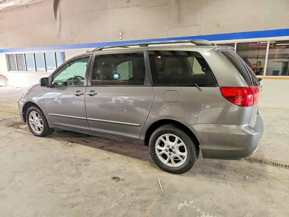 2005 Toyota Sienna მანქანა იყიდება აუქციონზე, vin: 5TDBA22CX5S034850, აუქციონის ნომერი: 61674466