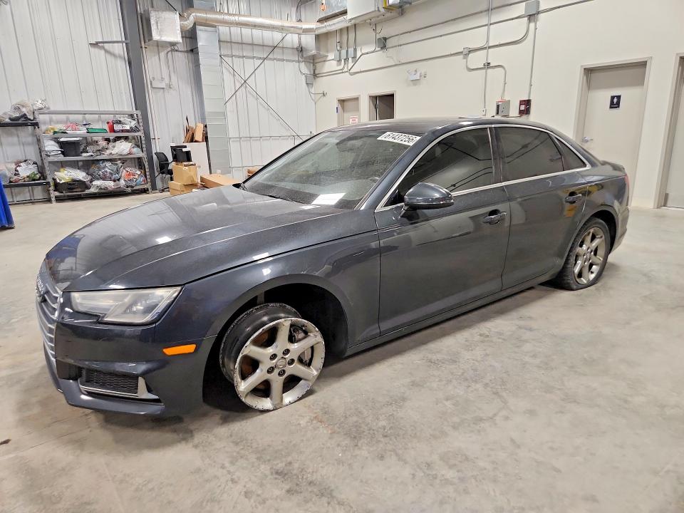 61437256 :رقم المزاد ، WAUANAF46KN010296 vin ، 2019 Audi A4 مزاد بيع