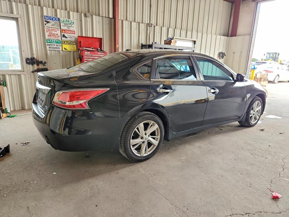 2014 Nissan Altima მანქანა იყიდება აუქციონზე, vin: 1N4AL3AP6EN236578, აუქციონის ნომერი: 63047576
