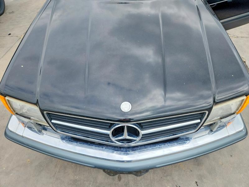 62509786 :رقم المزاد ، WDBCA45D0HA337768 vin ، 1987 Mercedes-benz 560 مزاد بيع