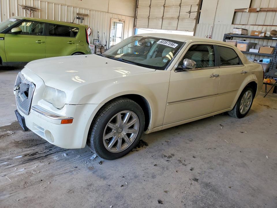 2010 Chrysler 300 მანქანა იყიდება აუქციონზე, vin: 2C3CA3CV8AH137515, აუქციონის ნომერი: 60387596