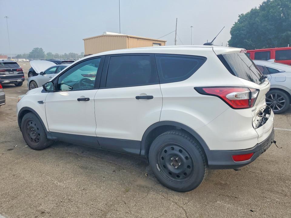 Продажа на аукционе авто 2017 Ford Escape, vin: 1FMCU0F76HUC05778, номер лота: 61191946