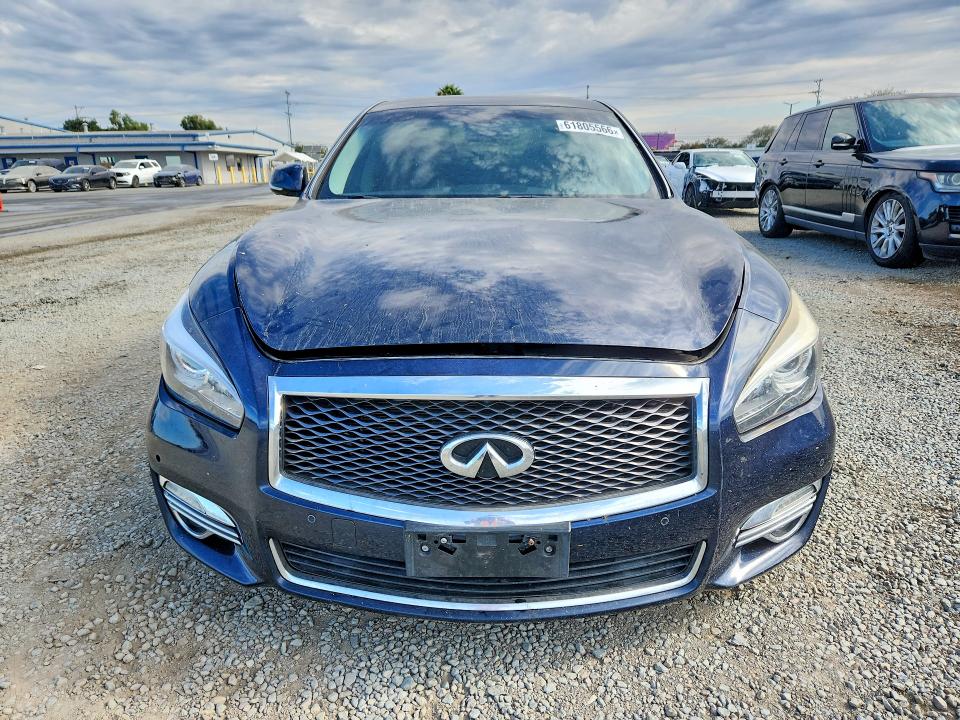 61805566 :رقم المزاد ، JN1BY1AP2JM180257 vin ، 2018 Infiniti Q70 مزاد بيع