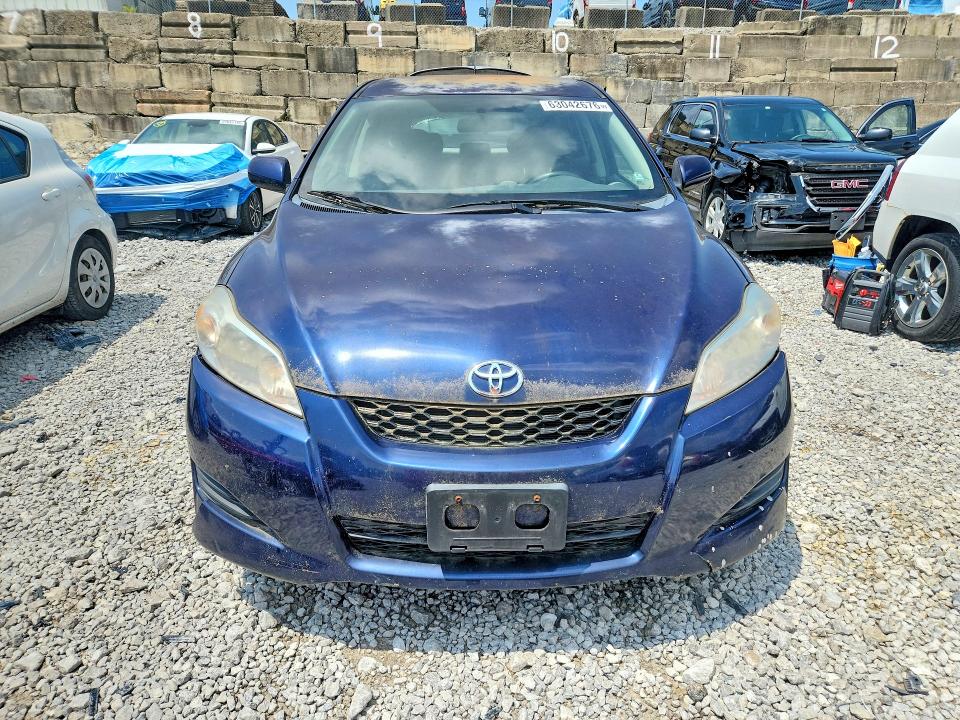 63042676 :رقم المزاد ، 2T1KU4EE4AC252978 vin ، 2010 Toyota Matrix مزاد بيع