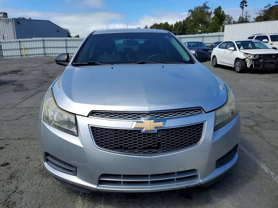 62295106 :رقم المزاد ، 1G1PC5SH8B7119228 vin ، 2011 Chevrolet Cruze مزاد بيع