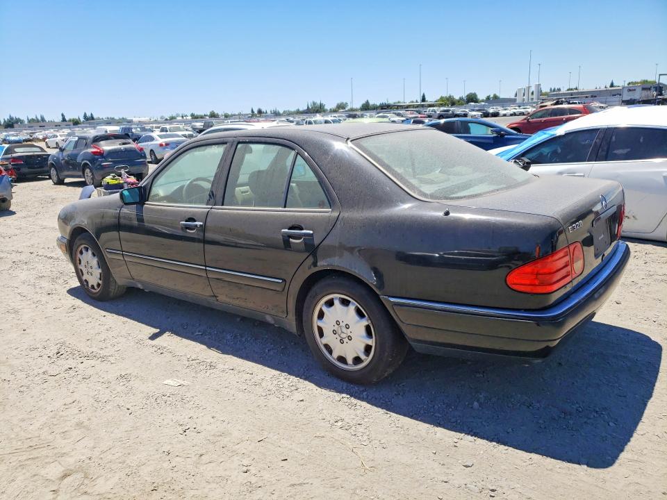 1996 Mercedes-benz E მანქანა იყიდება აუქციონზე, vin: WDBJF55F0TJ020100, აუქციონის ნომერი: 62392156