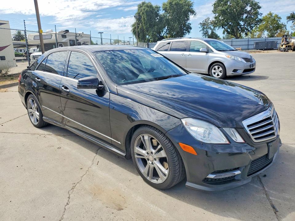 Продажа на аукционе авто 2013 Mercedes-benz E, vin: WDDHF5KB5DA732854, номер лота: 62100136