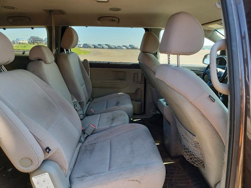 62857686 :رقم المزاد ، KNDMB5C11F6015416 vin ، 2015 Kia Sedona مزاد بيع