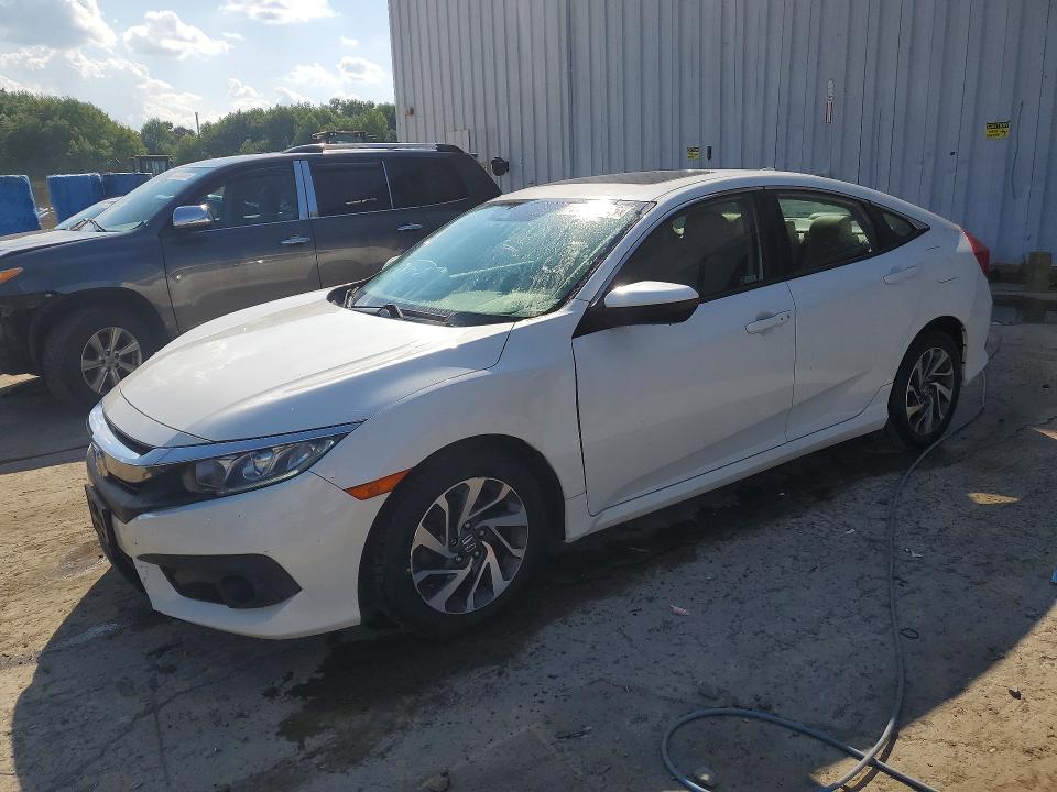 63546456 :رقم المزاد ، 2HGFC2F83JH576416 vin ، 2018 Honda Civic مزاد بيع