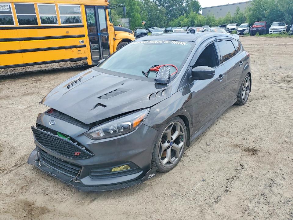59142336 :رقم المزاد ، 1FADP3L94JL273764 vin ، 2018 Ford Focus مزاد بيع