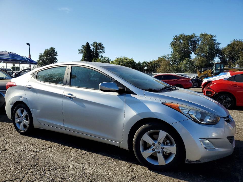 2013 Hyundai Elantra მანქანა იყიდება აუქციონზე, vin: 5NPDH4AE7DH311171, აუქციონის ნომერი: 61421716