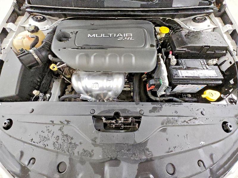 95586475 :رقم المزاد ، 1C3CCCAB9FN612316 vin ، 2015 Chrysler 200 مزاد بيع