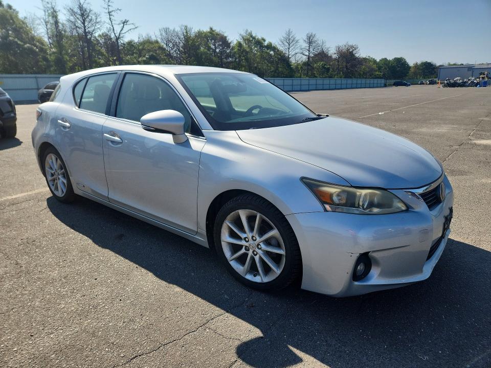 62163226 :رقم المزاد ، JTHKD5BH6B2020465 vin ، 2011 Lexus Ct مزاد بيع