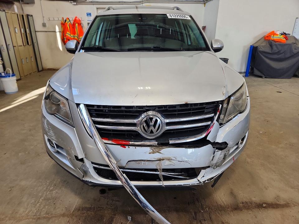 Продажа на аукционе авто 2011 Volkswagen Tiguan, vin: WVGBV7AX4BW538730, номер лота: 61229996