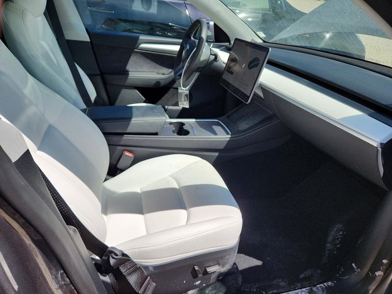 62265516 :رقم المزاد ، 7SAYGDEF9SA351948 vin ، 2025 Tesla Model Y مزاد بيع