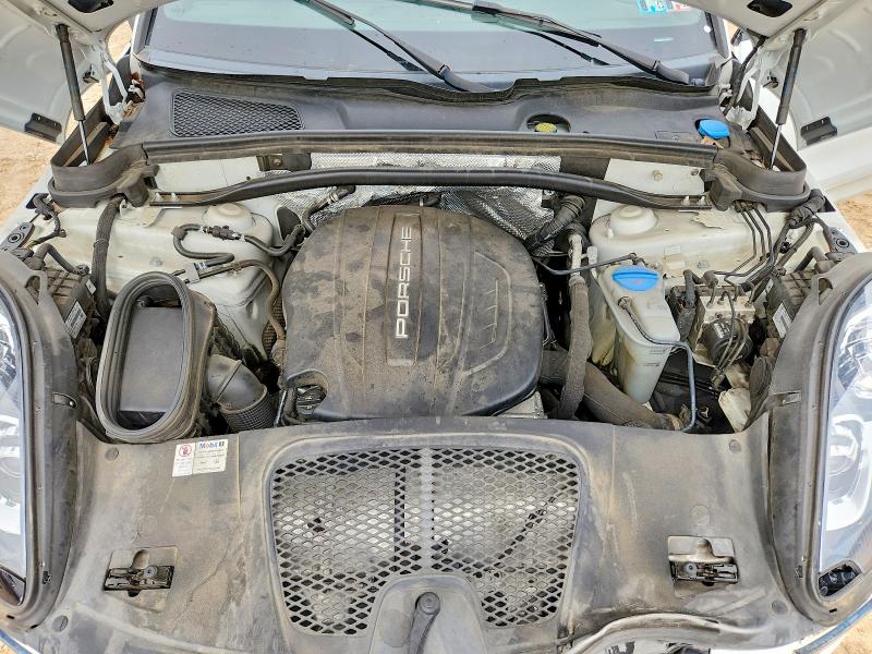 61133136 :رقم المزاد ، WP1AA2A51JLB02980 vin ، 2018 Porsche Macan مزاد بيع