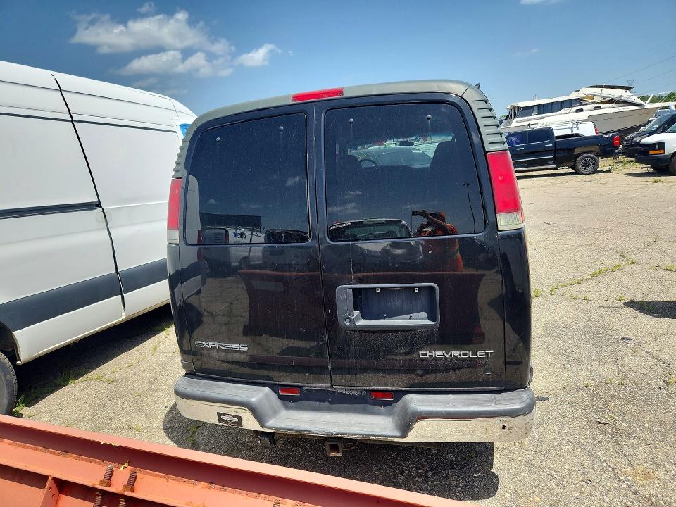 Продаж на аукціоні авто 2001 Chevrolet Express G1500, vin: 1GNFG15R011212032, номер лоту: 59187866