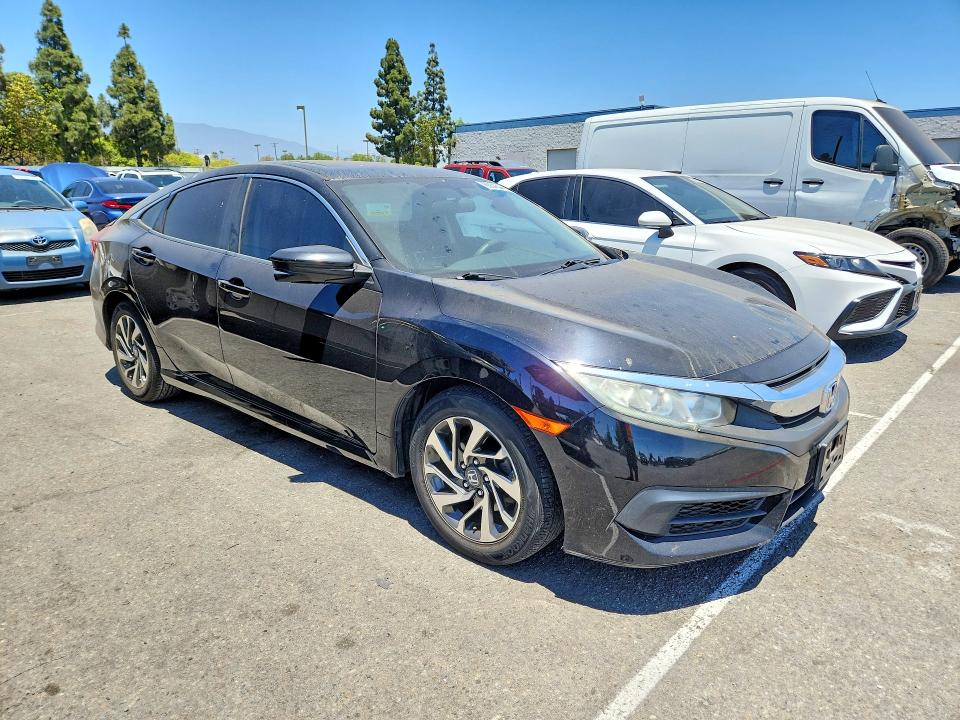 2018 Honda Civic მანქანა იყიდება აუქციონზე, vin: 2HGFC2F73JH500458, აუქციონის ნომერი: 60648446