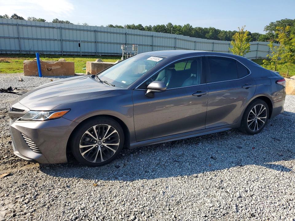 Продажа на аукционе авто 2018 Toyota Camry, vin: 4T1B11HK9JU155010, номер лота: 63391826