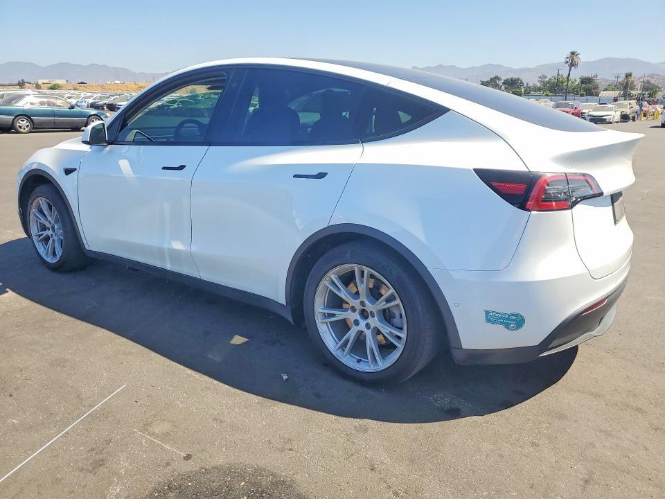Продажа на аукционе авто 2022 Tesla Model Y, vin: 7SAYGDEE5NF386307, номер лота: 62360076