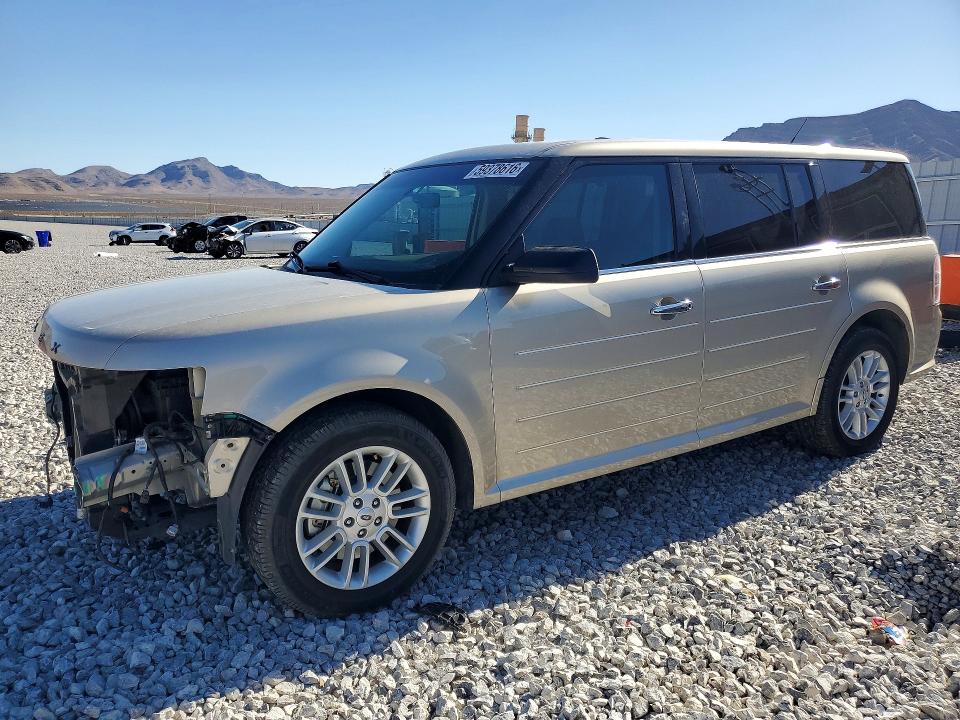 59378616 :رقم المزاد ، 2FMGK5C8XJBA09176 vin ، 2018 Ford Flex مزاد بيع