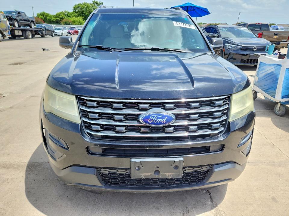 61172526 :رقم المزاد ، 1FM5K7B89GGB17598 vin ، 2016 Ford Expl مزاد بيع