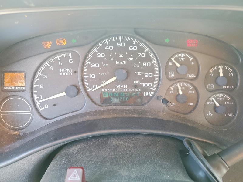 2000 Chevrolet Silverado მანქანა იყიდება აუქციონზე, vin: 1GCEC14W1YE156063, აუქციონის ნომერი: 59852666