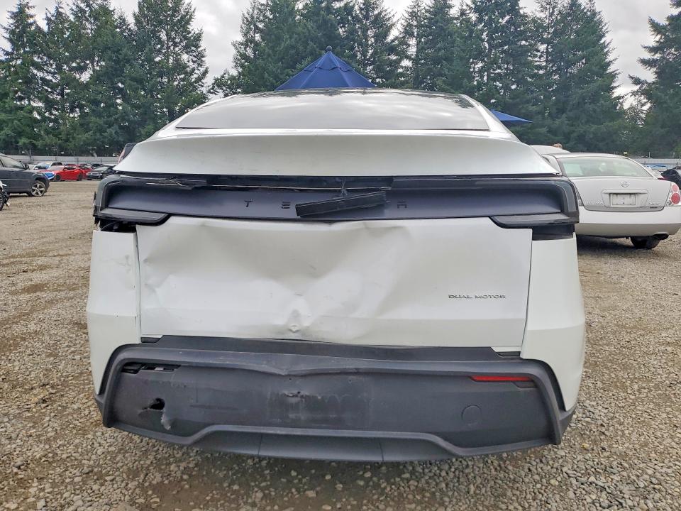 2026 Tesla Model Y მანქანა იყიდება აუქციონზე, vin: 7SAYGDEE5TF334933, აუქციონის ნომერი: 61619706