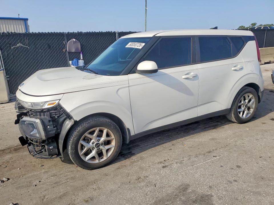 60050726 :رقم المزاد ، KNDJ23AU9L7003735 vin ، 2020 Kia Soul مزاد بيع