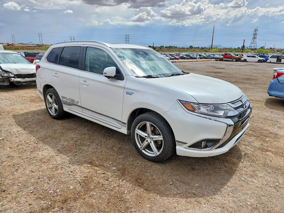 Продаж на аукціоні авто 2018 Mitsubishi Outlander, vin: JA4J24A50JZ035001, номер лоту: 61249346