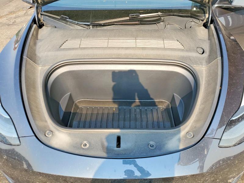 59979176 :رقم المزاد ، 7SAYGDEE4RF075361 vin ، 2024 Tesla Model Y مزاد بيع