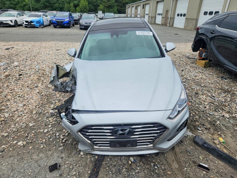 Продажа на аукционе авто 2018 Hyundai Sonata Hybrid, vin: KMHE34L38JA084067, номер лота: 61665196
