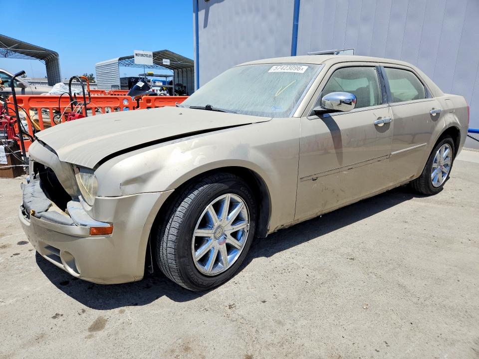 2008 Chrysler 300c მანქანა იყიდება აუქციონზე, vin: 2C3LA63H58H281707, აუქციონის ნომერი: 57423096