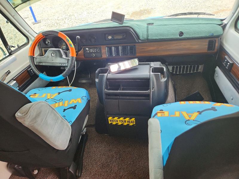 61799736 :رقم المزاد ، 2B7HB21Y1NK130503 vin ، 1992 Dodge Ram Van مزاد بيع