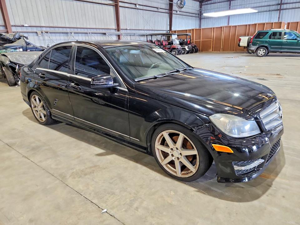 Aukcja sprzedaży 2013 Mercedes-benz C, vin: WDDGF4HB1DR272980, numer aukcji: 61807306