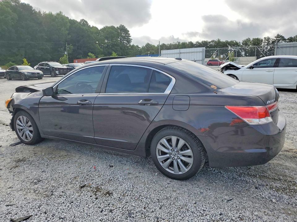 Продажа на аукционе авто 2011 Honda Accord, vin: 1HGCP2F83BA111352, номер лота: 61901686