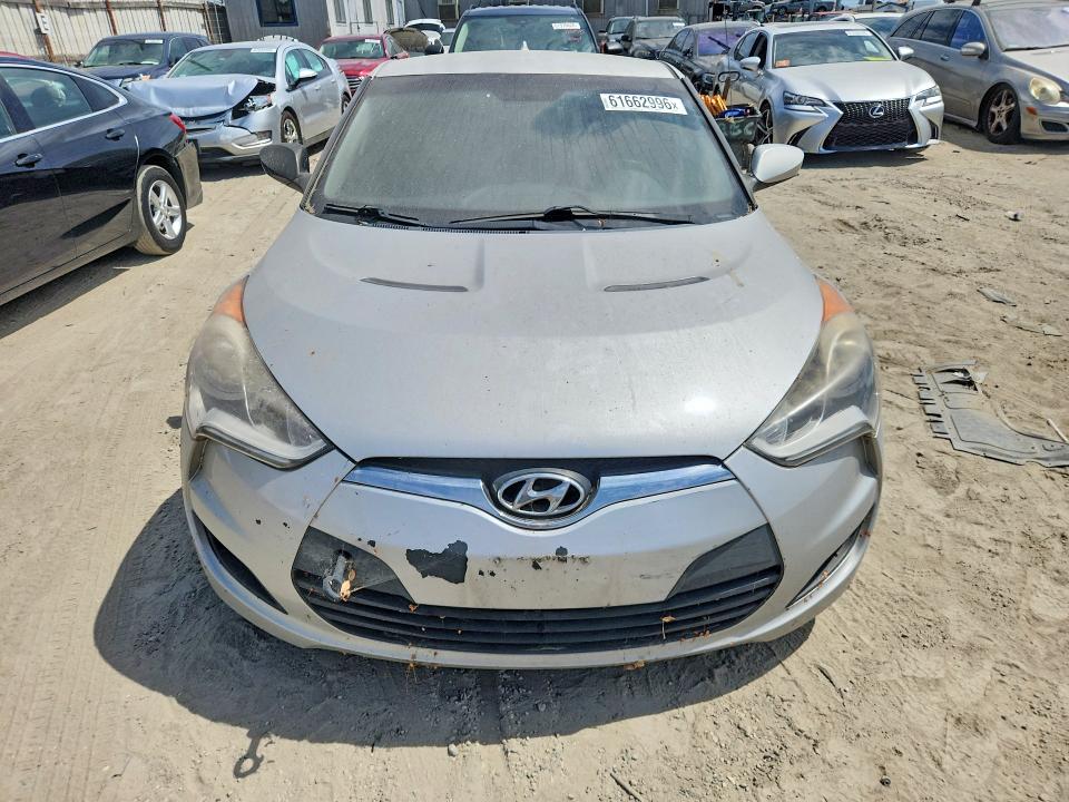 2015 Hyundai Veloster მანქანა იყიდება აუქციონზე, vin: KMHTC6AD3FU239306, აუქციონის ნომერი: 61662996