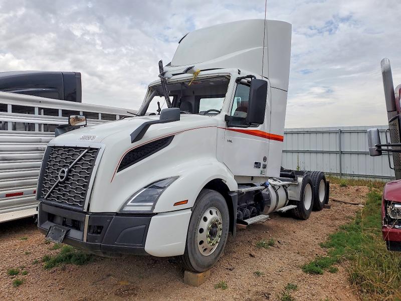 Продажа на аукционе авто 2023 Volvo Vn, vin: 4V4NC9EGXPN316644, номер лота: 58009876