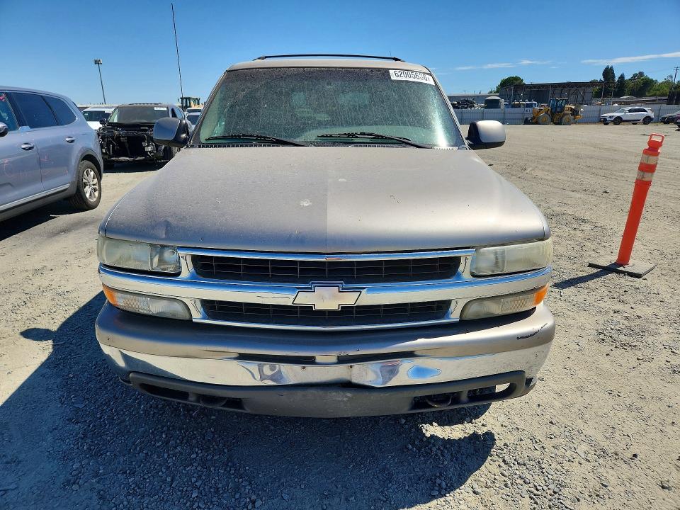 2000 Chevrolet Suburban მანქანა იყიდება აუქციონზე, vin: 3GNFK16T5YG151958, აუქციონის ნომერი: 62005636